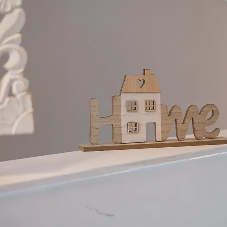 Zf03 Fuer Monteure Zuffenhausen - Weitere Schlafzimmer Fuer Zusaetzliche 15 Personen Im Haus Vorhanden Und An Weiteren Standorten Ls-crewcomfort דירה שטוטגרט